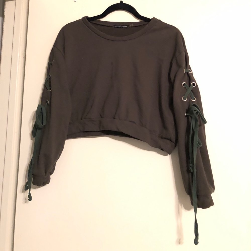 4/$25 Cute sweatshirt